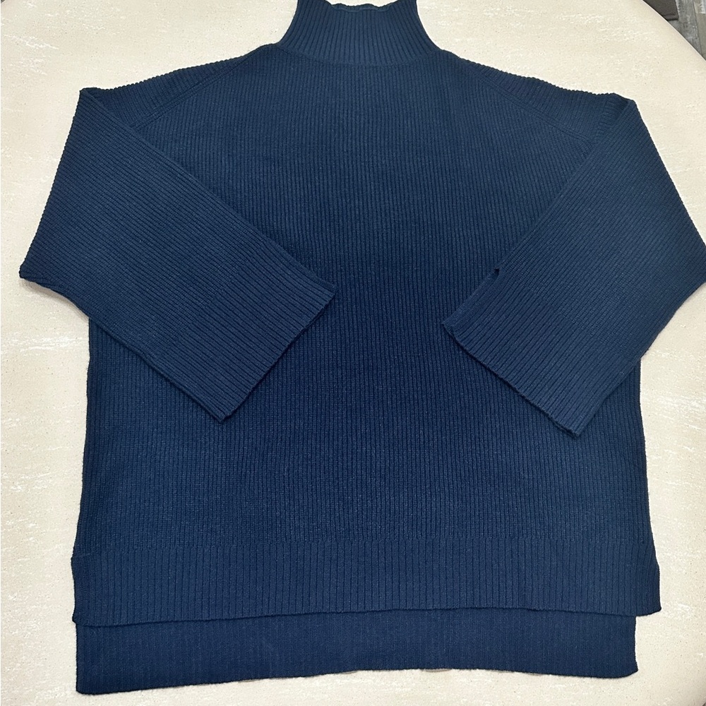 525 America women’s Wilhelmina oversized sweater in navy size M
